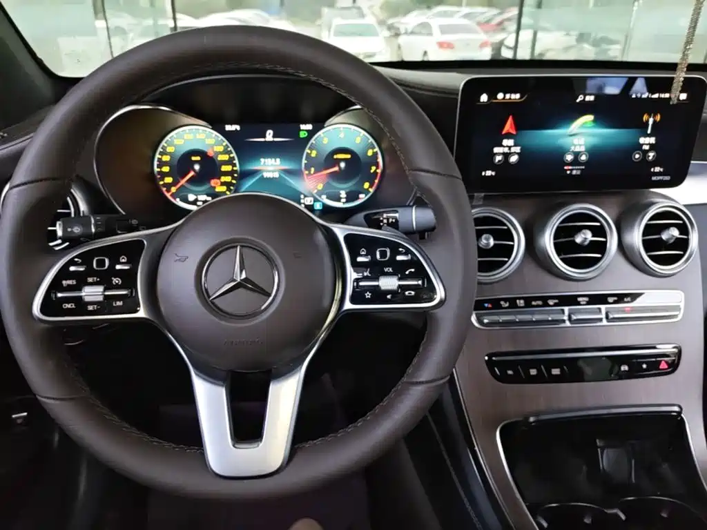 Mercedes-Benz GLC — миниатюра 10