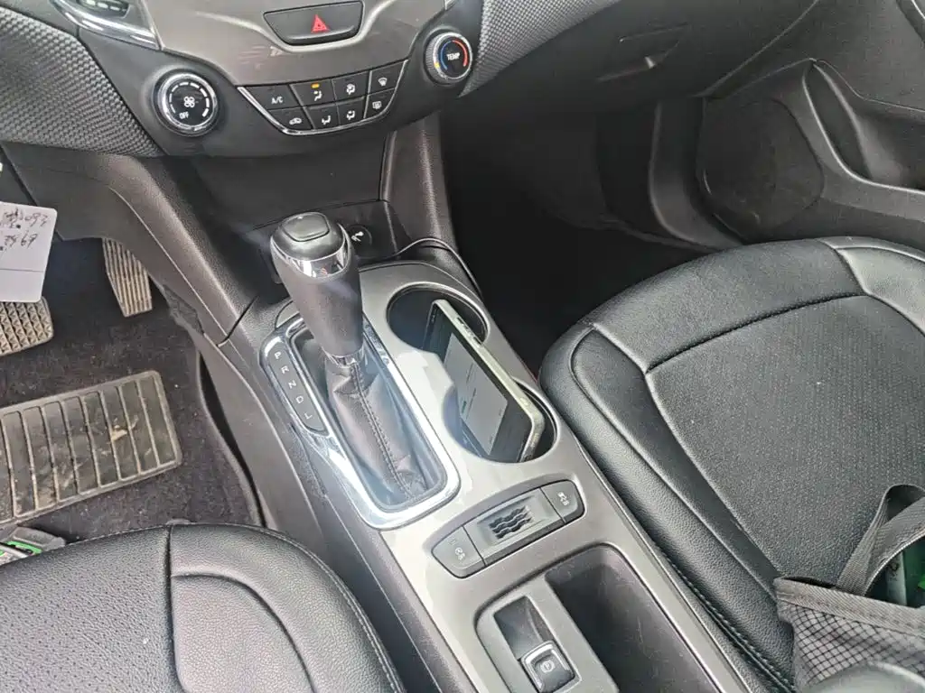 Chevrolet Cruze — миниатюра 14