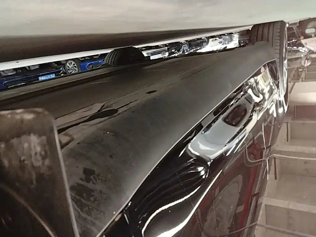Tesla Model Y — миниатюра 21