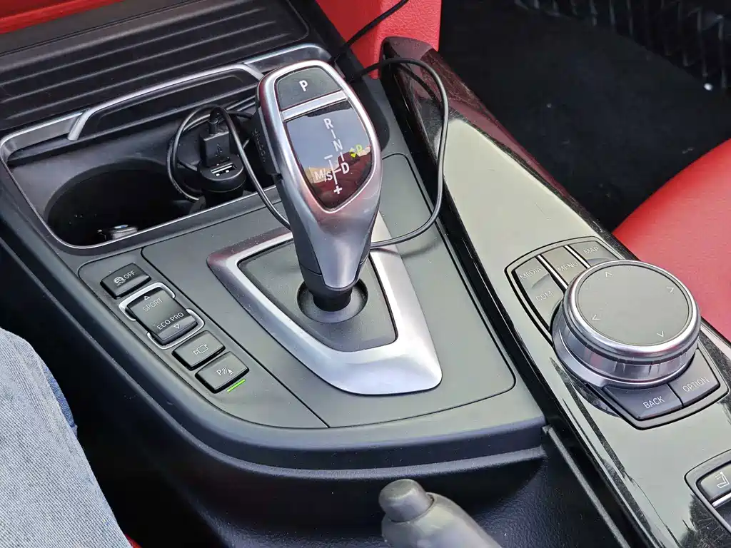 BMW 4 Series — миниатюра 11