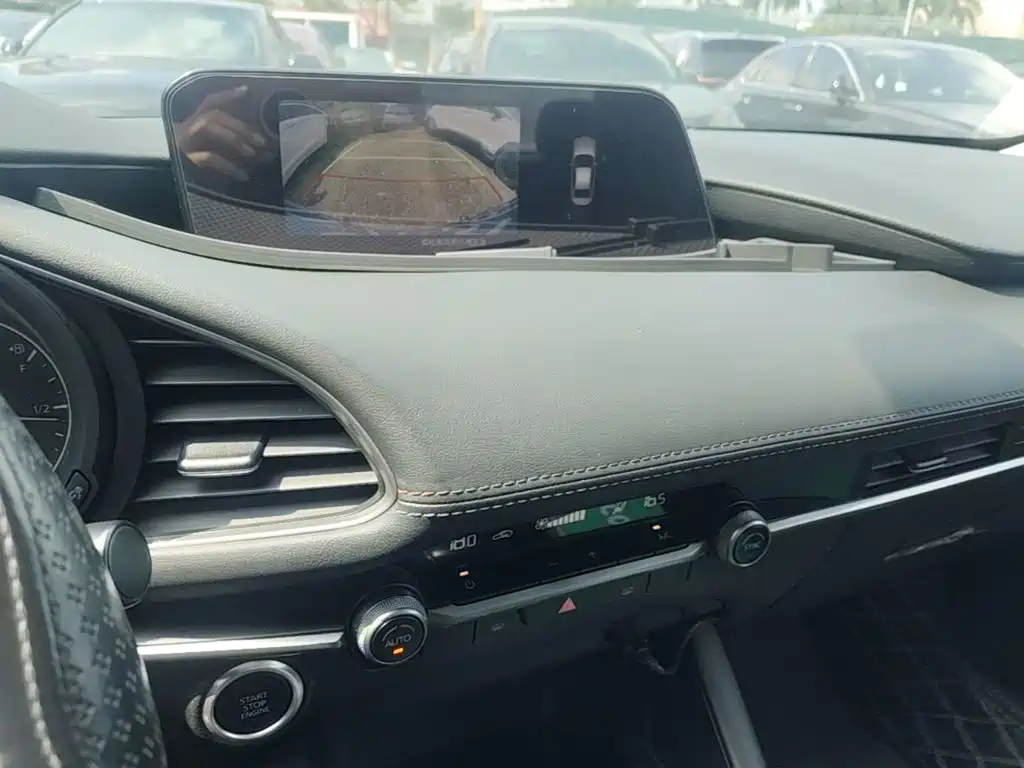 Mazda 3 Axela — миниатюра 13