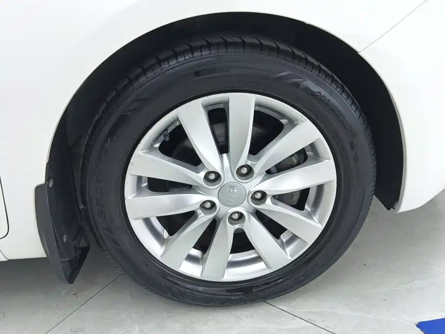 Kia K3 — миниатюра 6