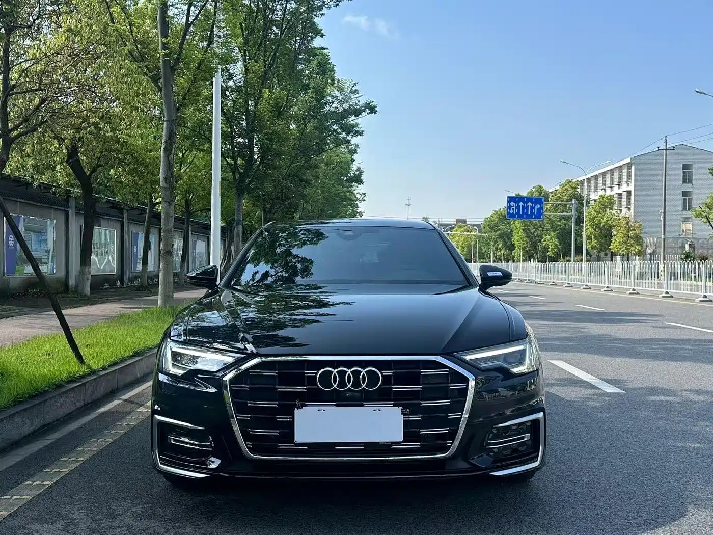 Audi A6L 2024 Черный из Китая