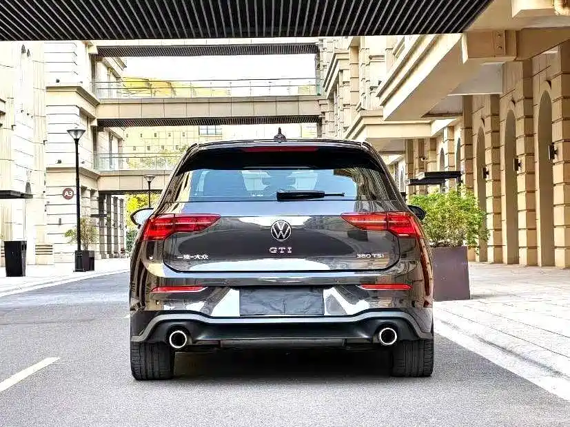 Volkswagen Golf GTI — миниатюра 8