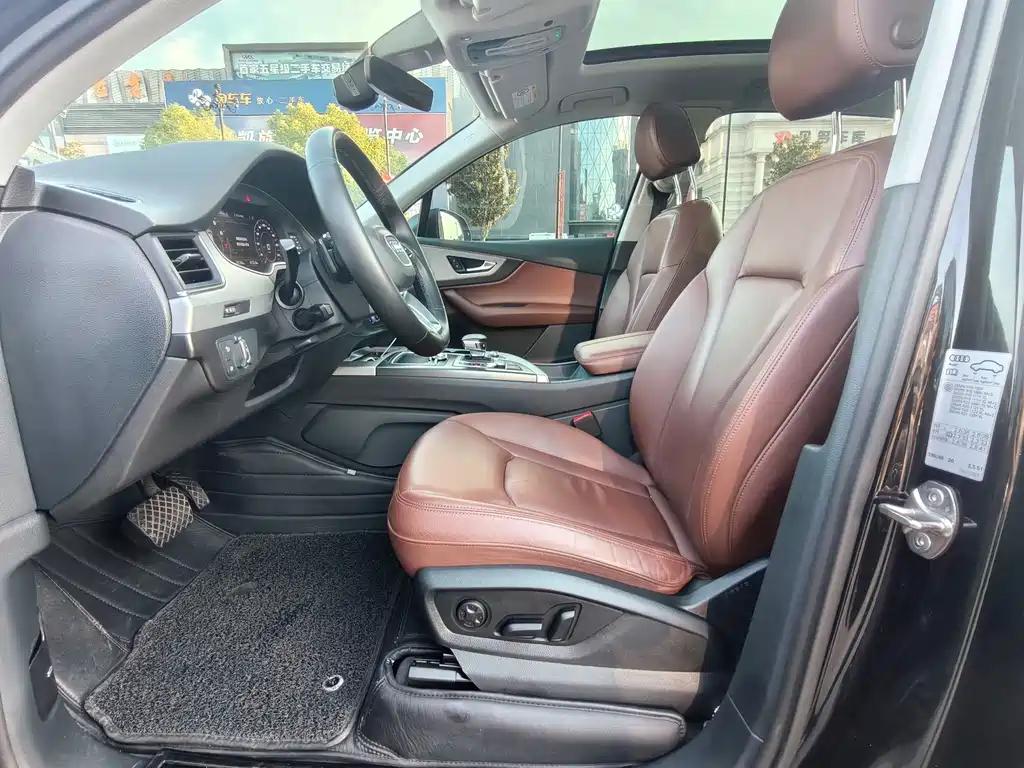 Audi Q7 — миниатюра 14
