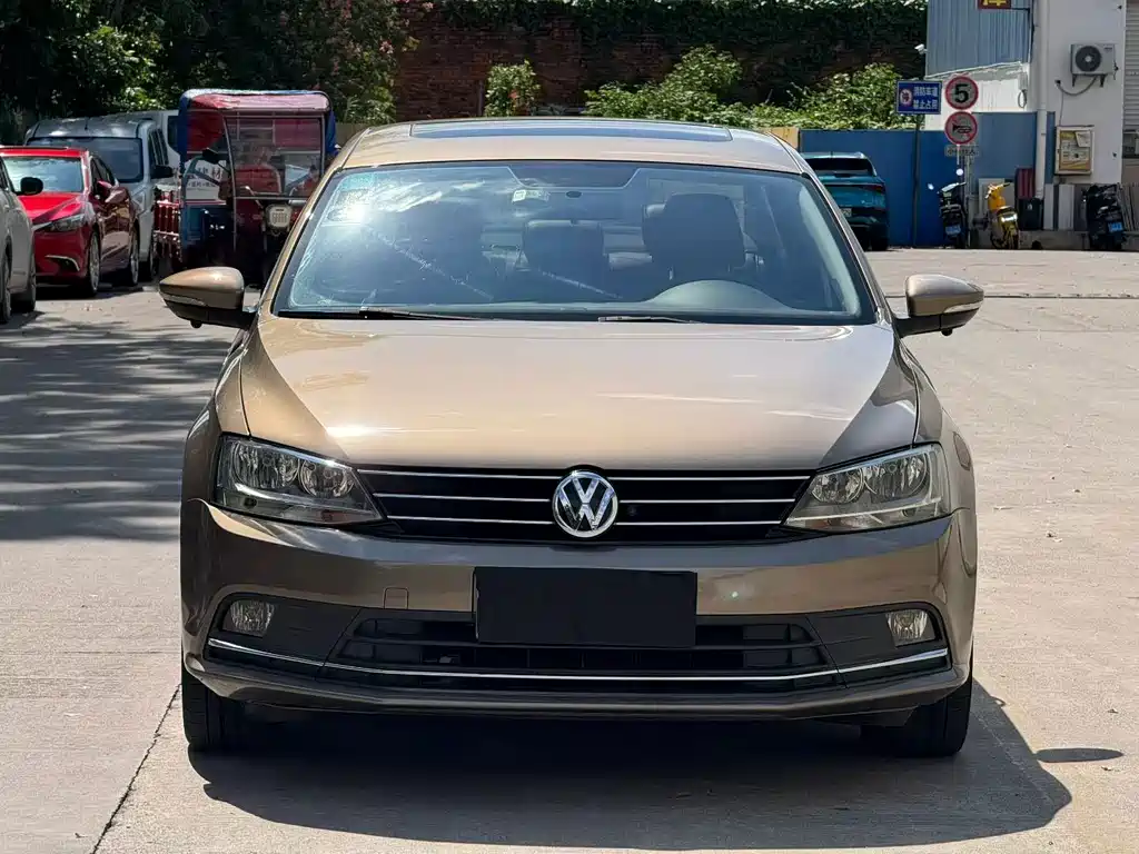 Volkswagen Sagitar — миниатюра 4