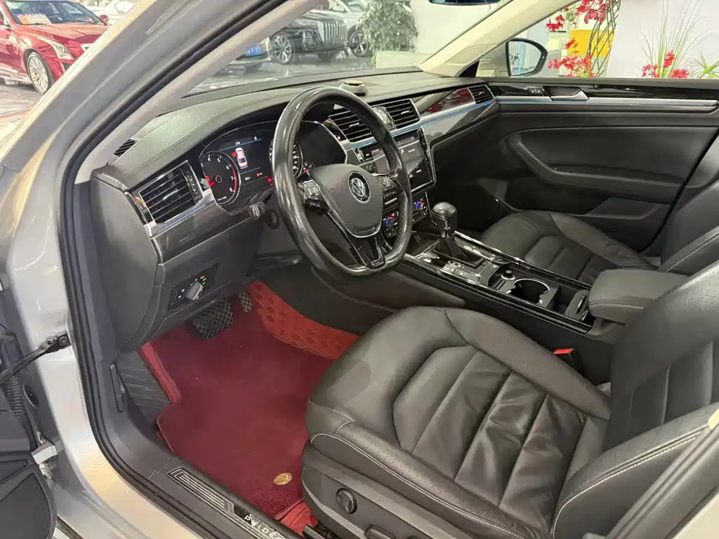 Volkswagen Phideon — миниатюра 4