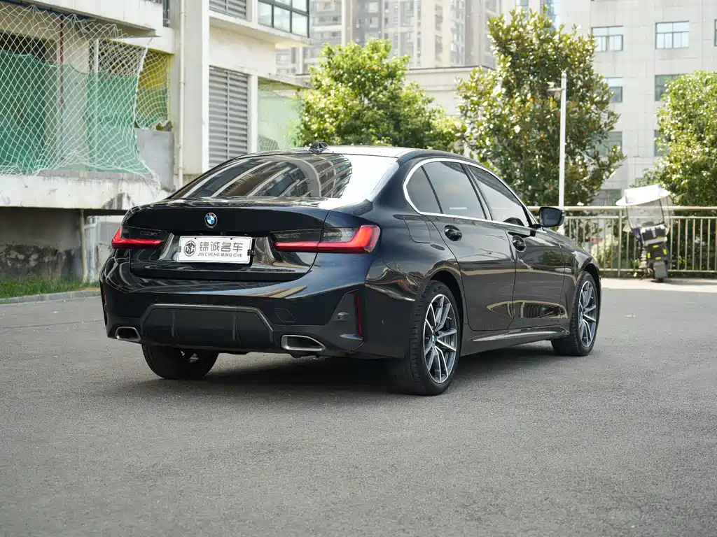 BMW 3 Series — миниатюра 4