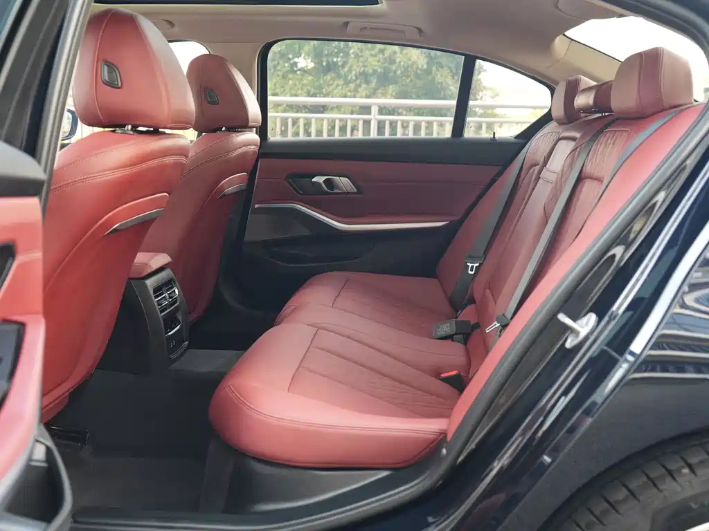 BMW 3 Series — миниатюра 10