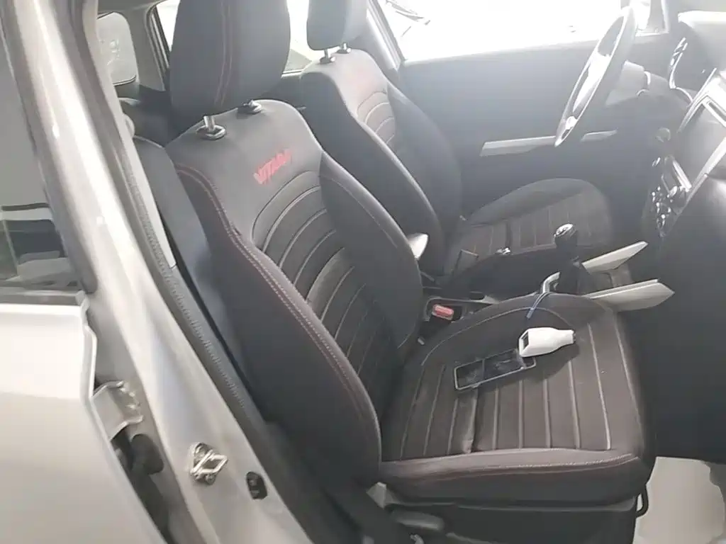 Suzuki Vitara — миниатюра 25