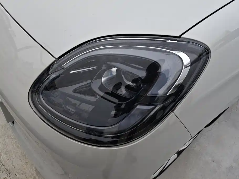 Wuling MINIEV — миниатюра 5