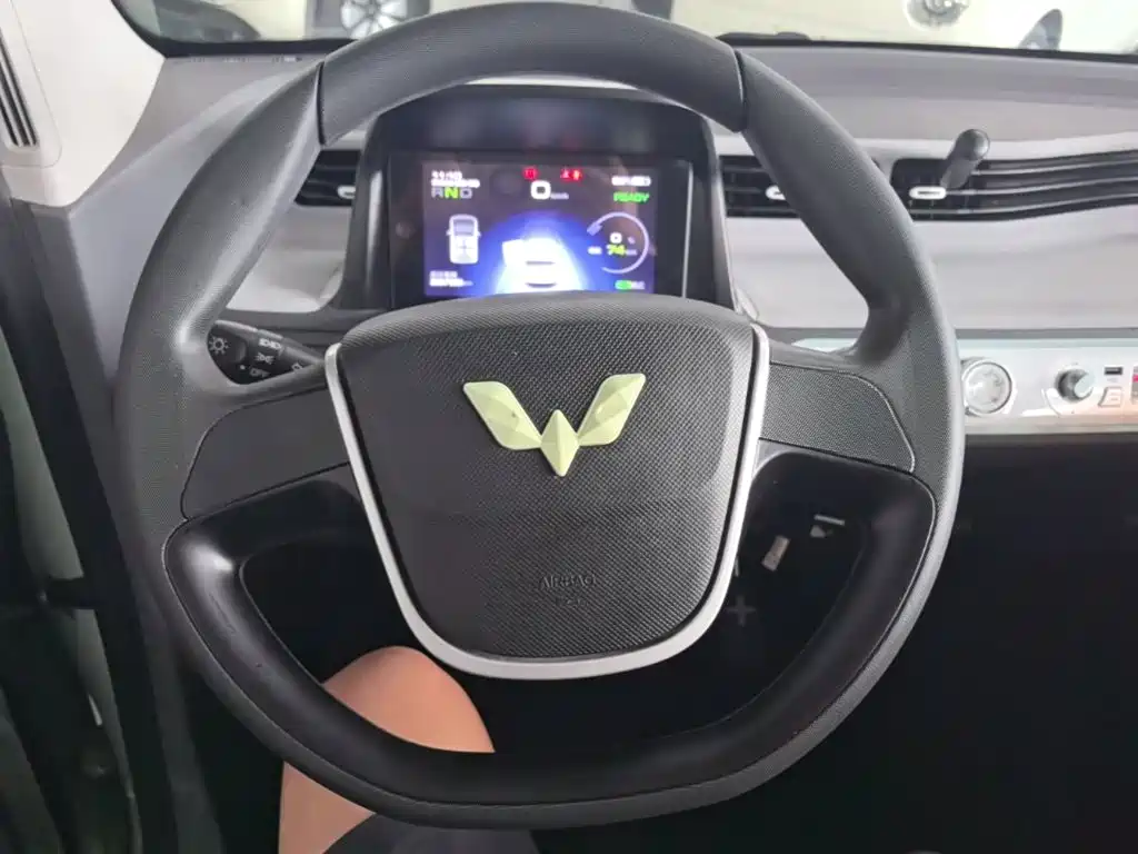 Wuling MINIEV — миниатюра 11