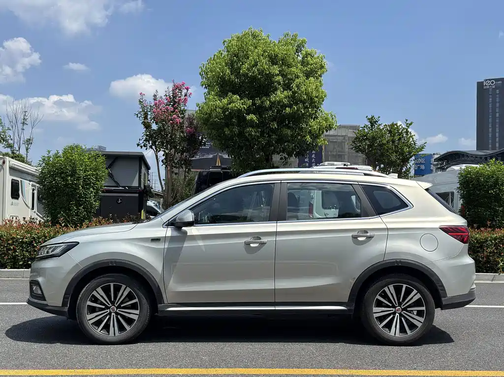 Roewe RX5 New Energy — миниатюра 4