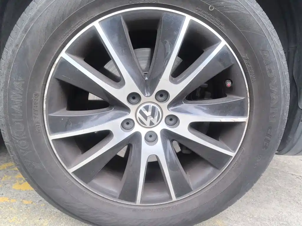Volkswagen Tiguan — миниатюра 8