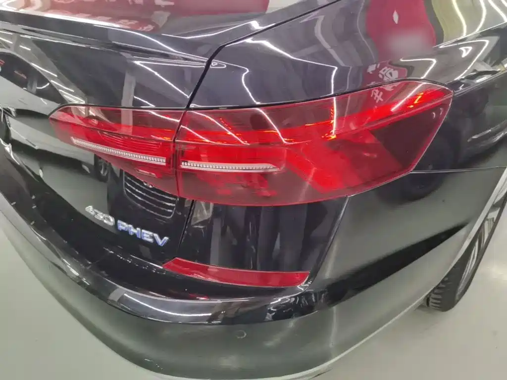 Volkswagen Passat PHEV — миниатюра 8
