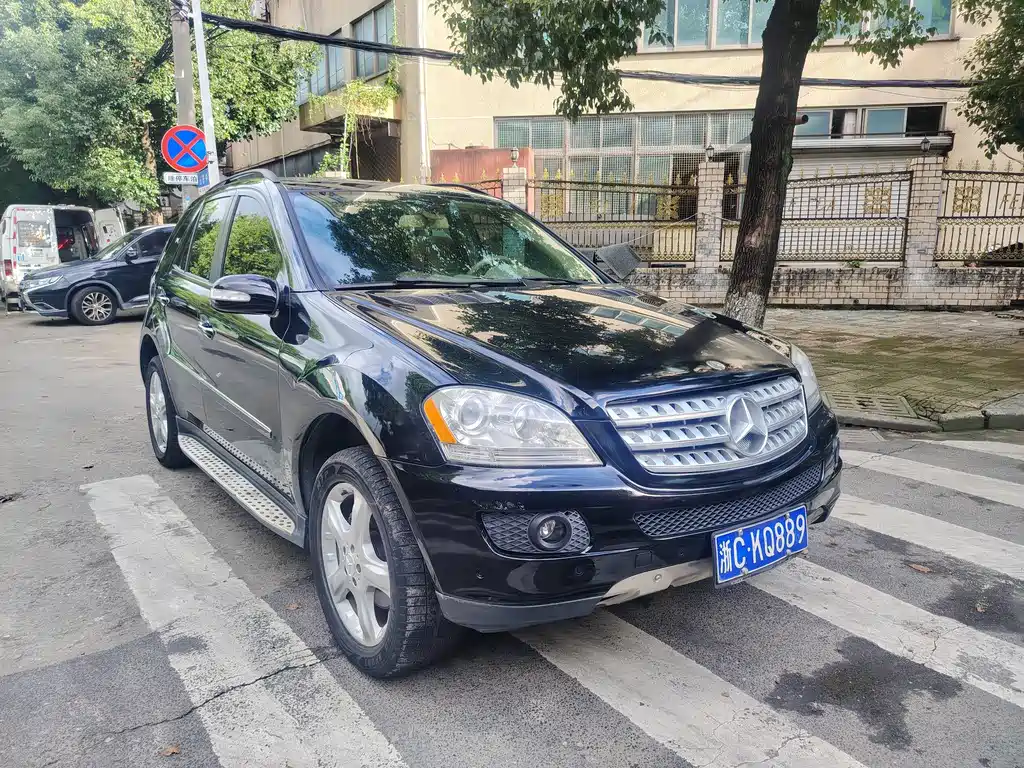 Mercedes-Benz M-Class — миниатюра 3