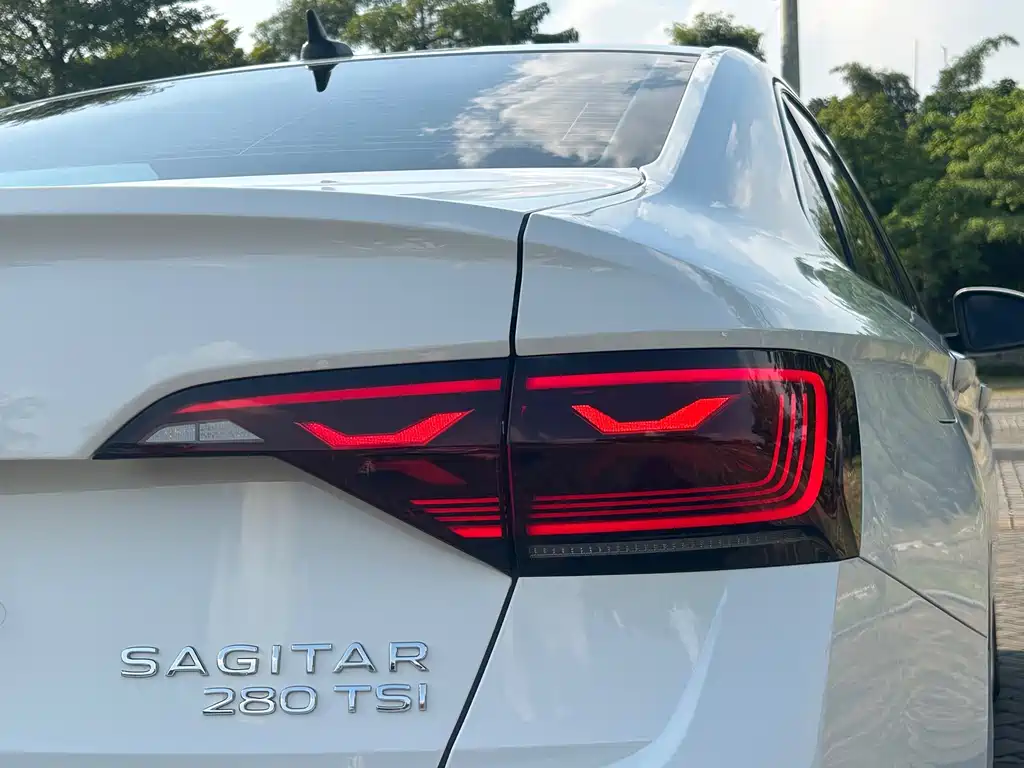 Volkswagen Sagitar — миниатюра 22