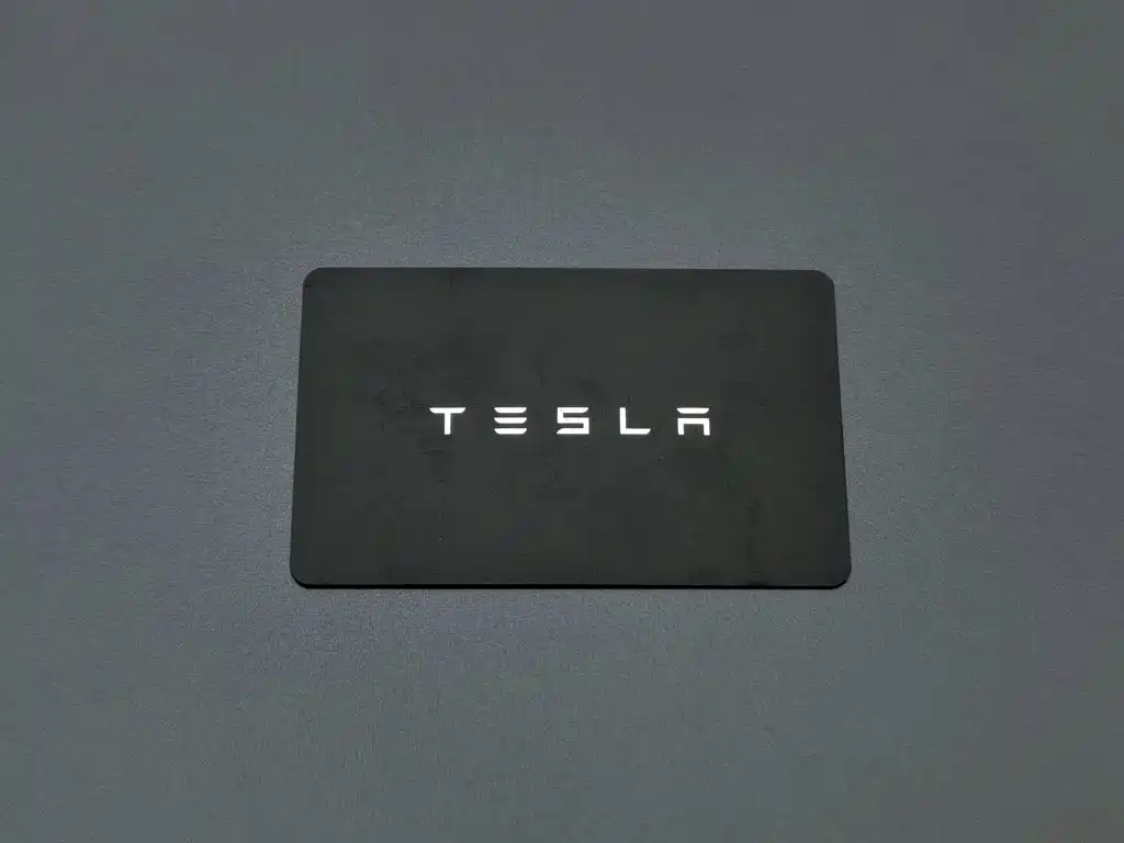 Tesla Model 3 — миниатюра 19