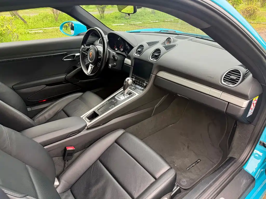 Porsche 718 2016 Cayman 2.0T