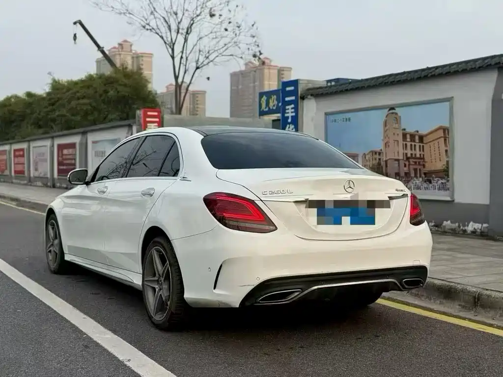 Mercedes-Benz C-Class — миниатюра 7