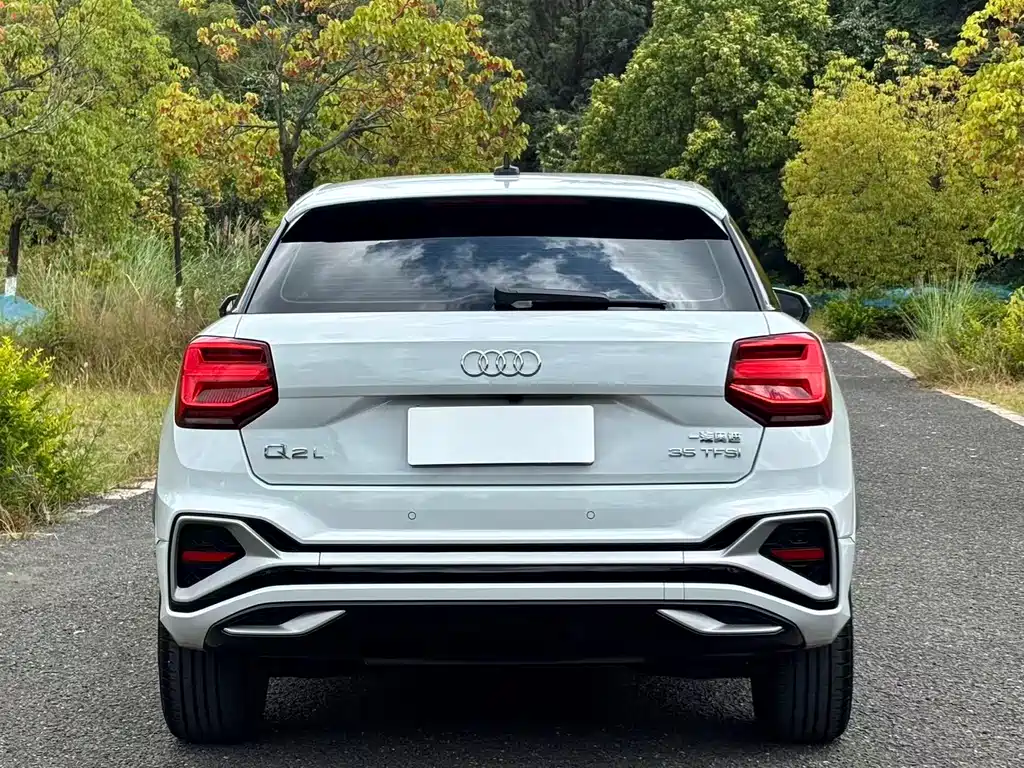 Audi Q2L — миниатюра 5