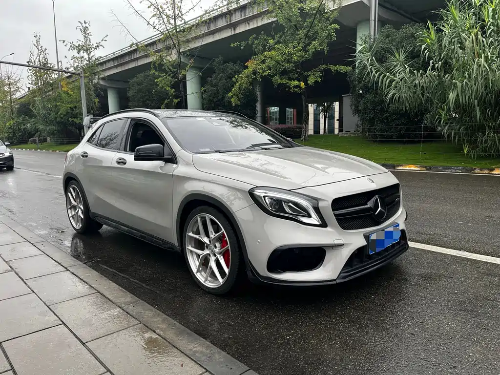 Mercedes-Benz GLA AMG — миниатюра 2