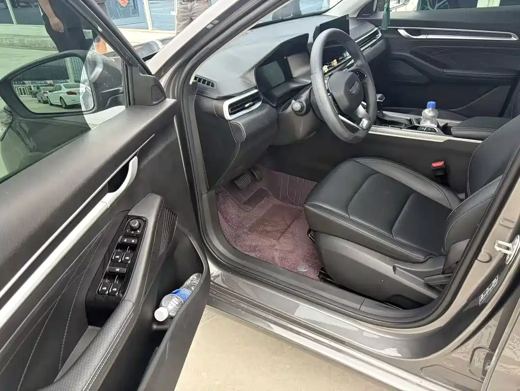 Geely Emgrand — миниатюра 2