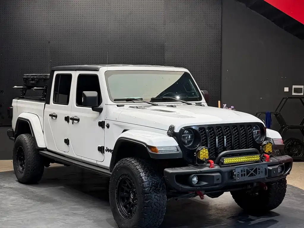 Jeep Gladiator — миниатюра 8
