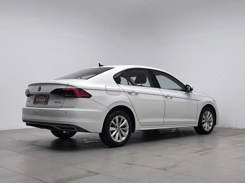Volkswagen Bora — миниатюра 2