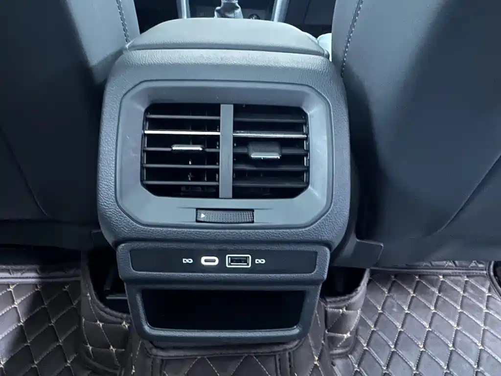 Volkswagen Tharu — миниатюра 12
