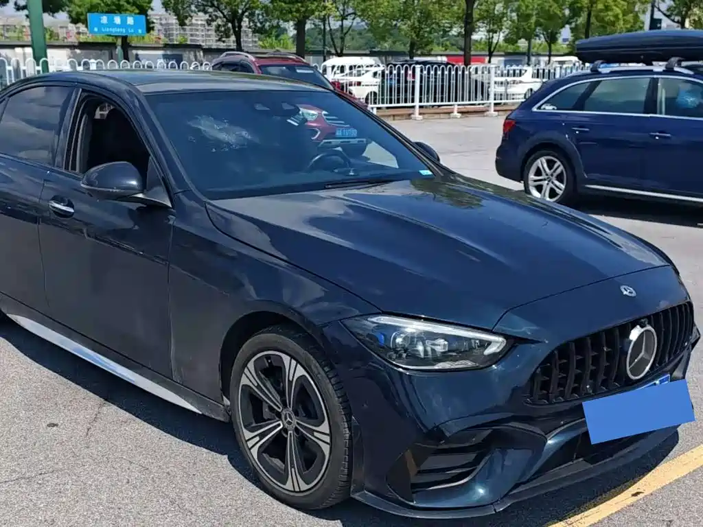 Mercedes-Benz C-Class — миниатюра 3