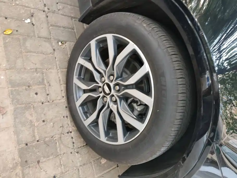 Cadillac XT5 — миниатюра 6