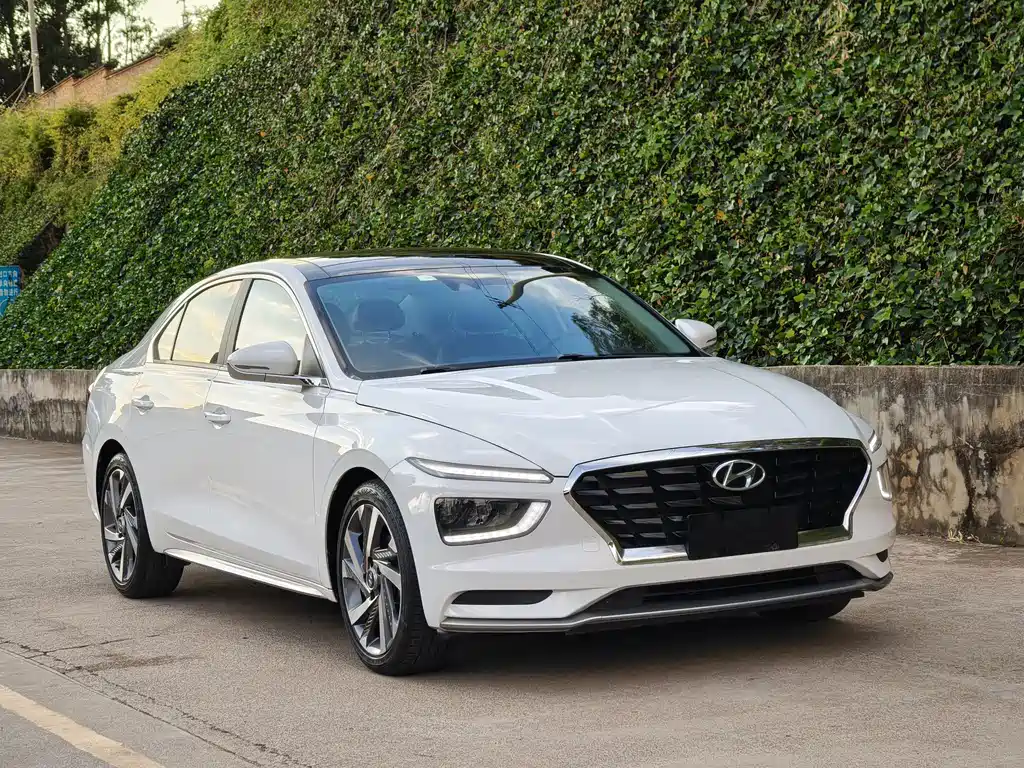 Hyundai Mistra — миниатюра 3