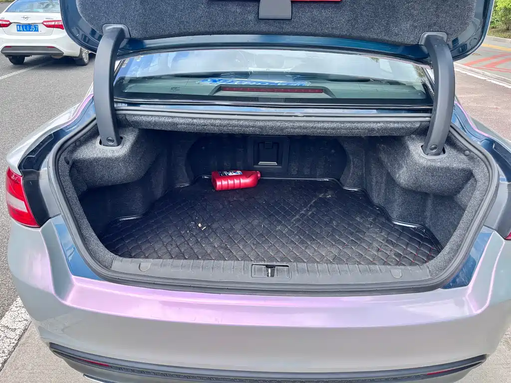 Geely Borui — миниатюра 13