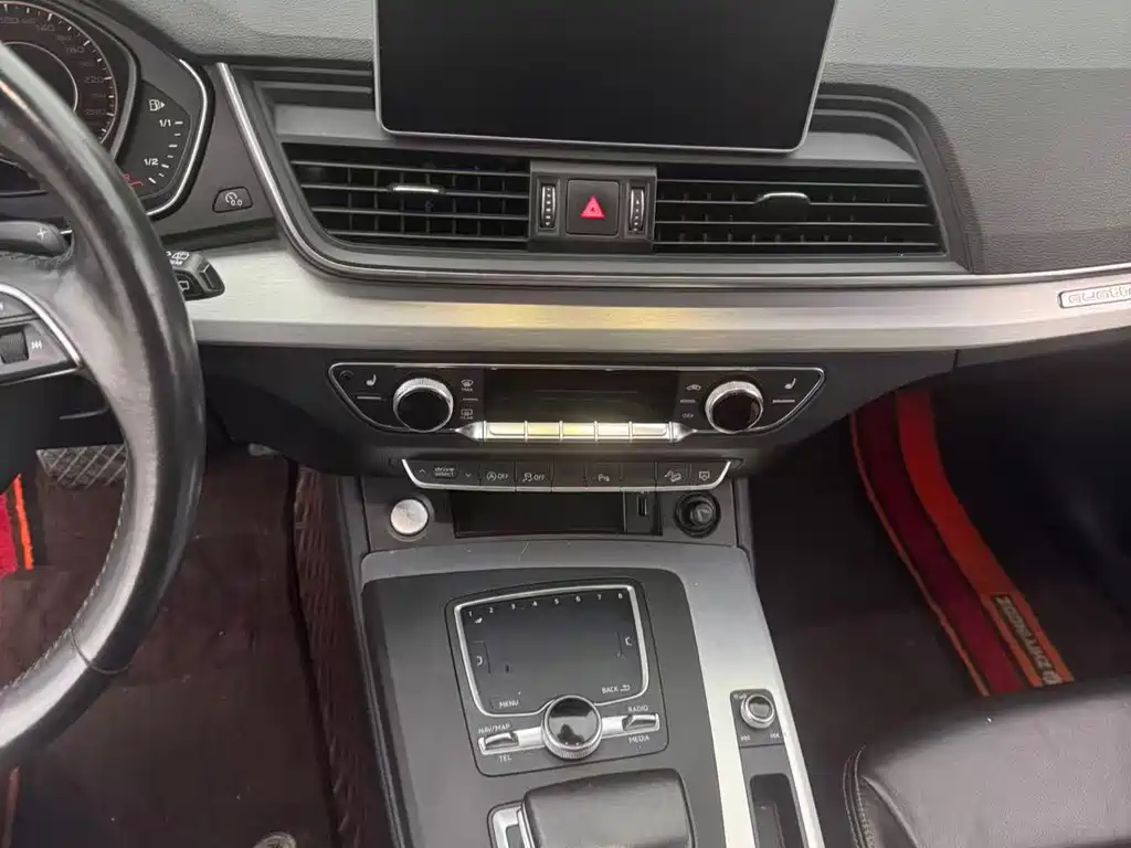 Audi Q5L — миниатюра 5