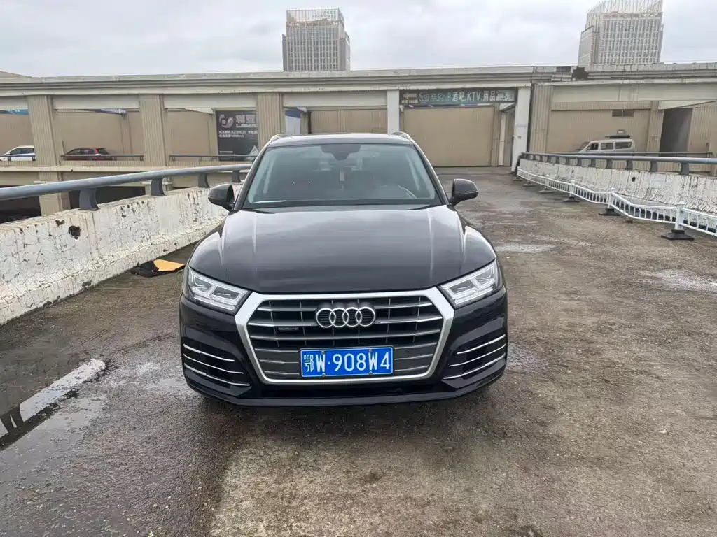 Audi Q5L — миниатюра 2