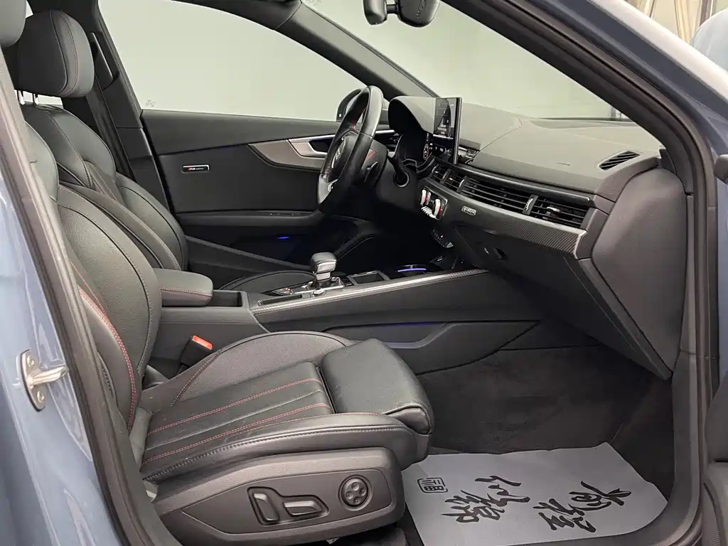 Audi A4L — миниатюра 27