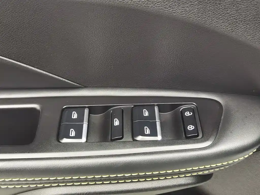 Geely Binrui — миниатюра 9