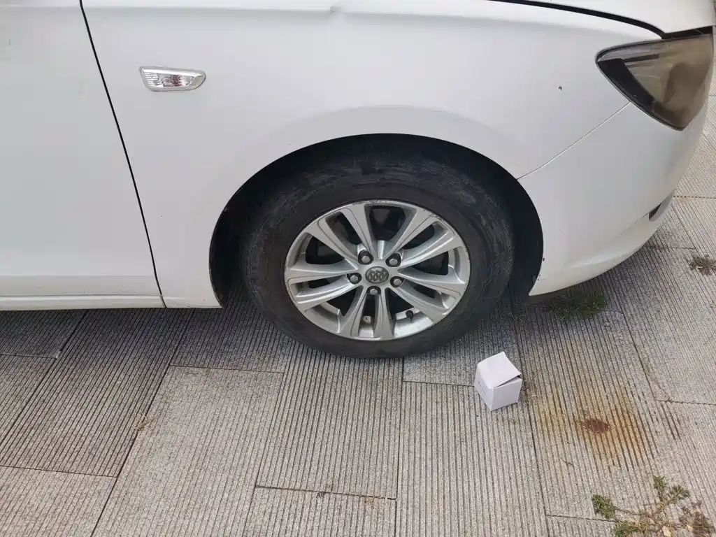 Buick Excelle — миниатюра 8