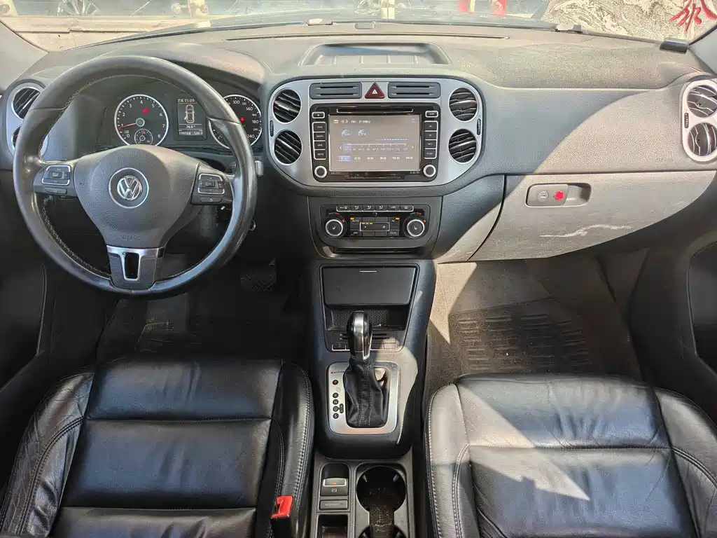 Volkswagen Tiguan — миниатюра 12