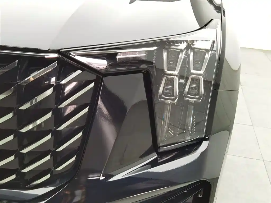 GAC GS8 2022 2.0TGDI Luxury ( мест)