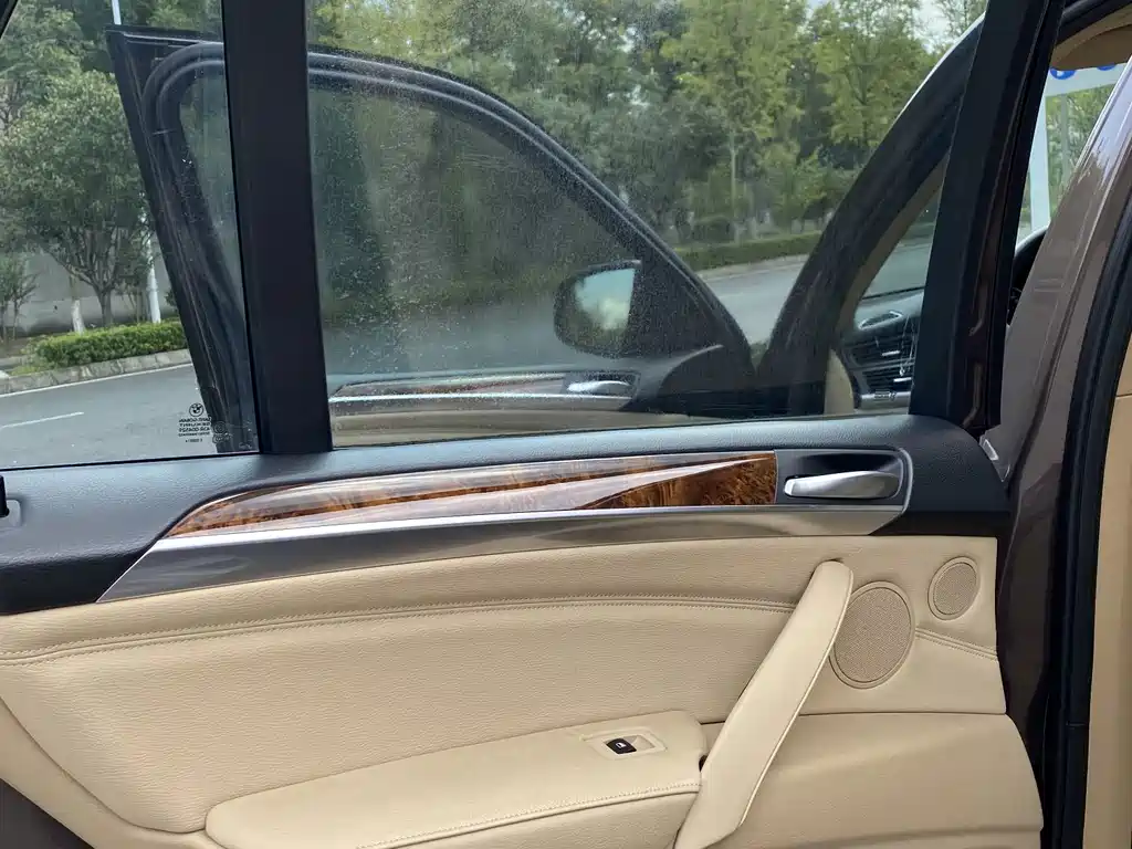 BMW X5 (Import) — миниатюра 27