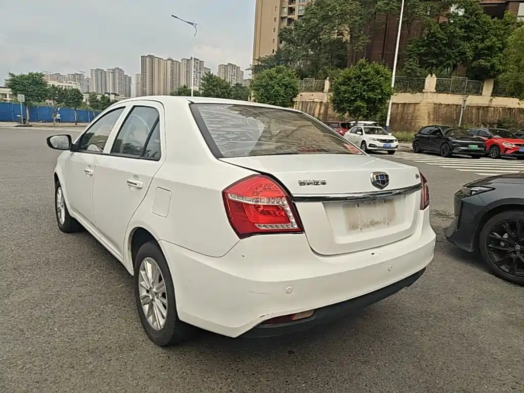 Geely King Kong — миниатюра 5