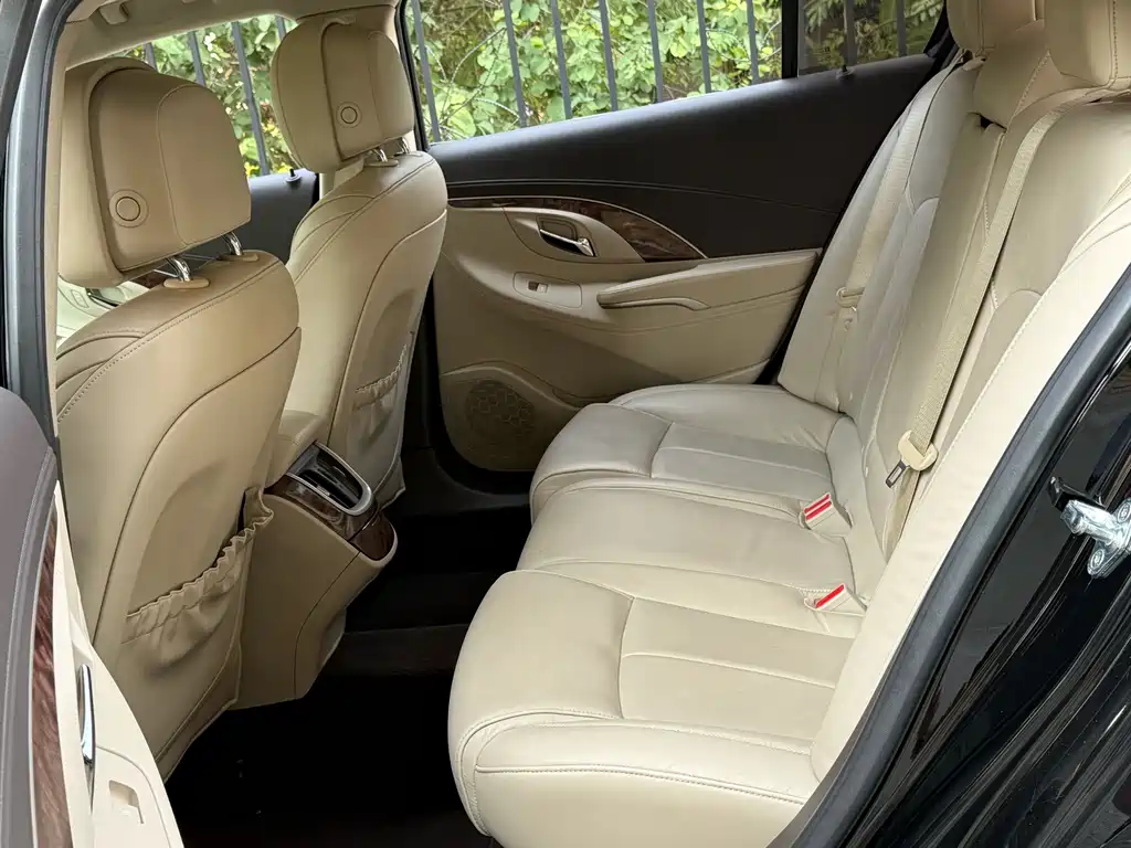 Buick LaCrosse — миниатюра 9
