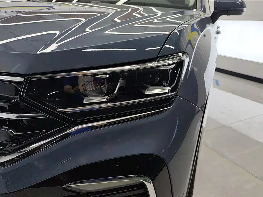 Volkswagen TayronX X 2020 330TSI Luxury Smart Connect