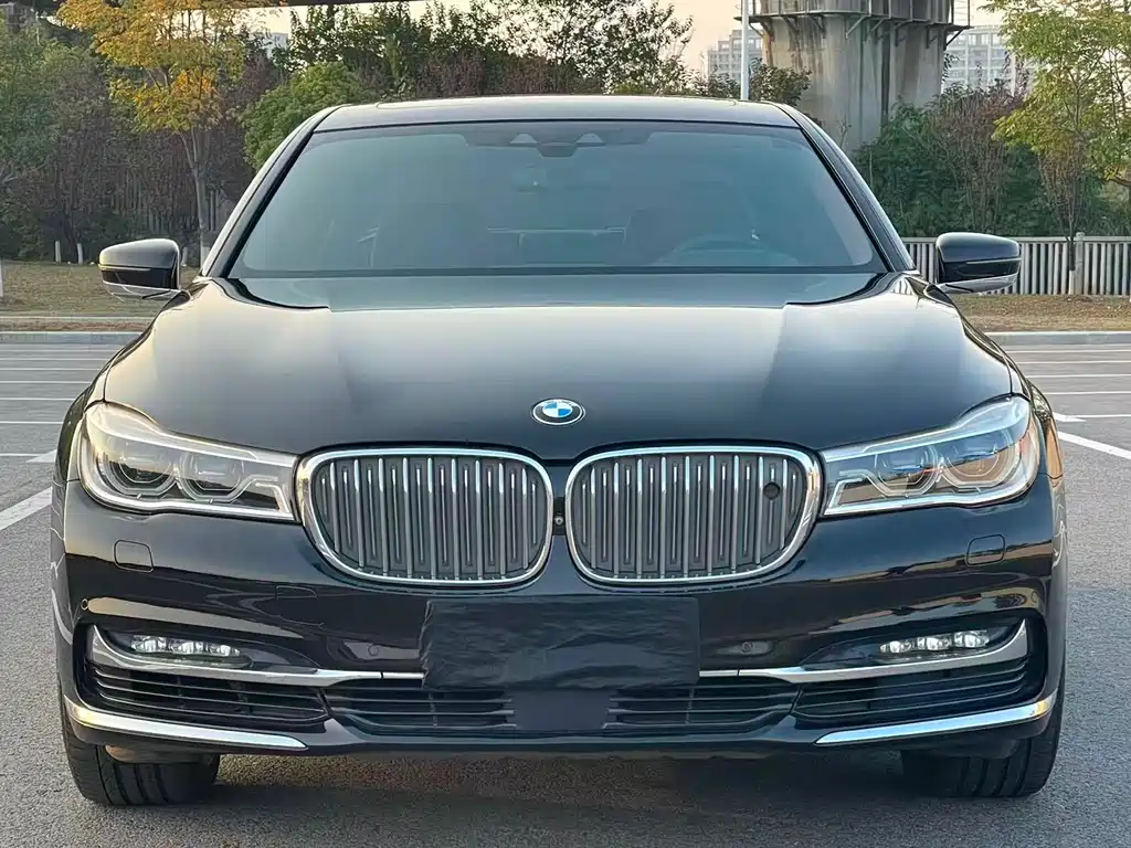 BMW 7 SERIES
