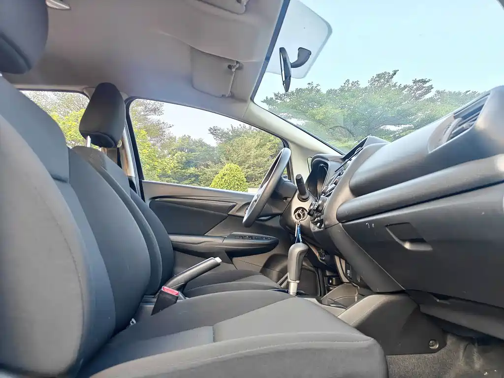 Honda Fit — миниатюра 15