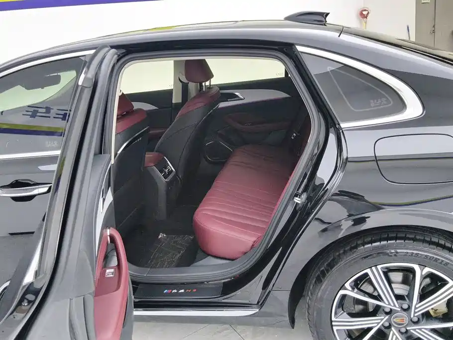 Hongqi Hongqi H5 PHEV — миниатюра 11