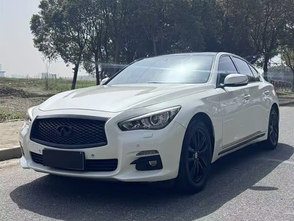Infiniti Q50L 2017