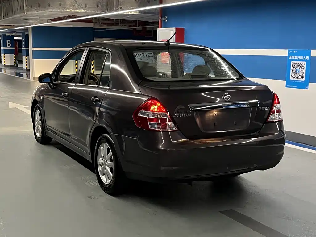 Nissan Tiida — миниатюра 6